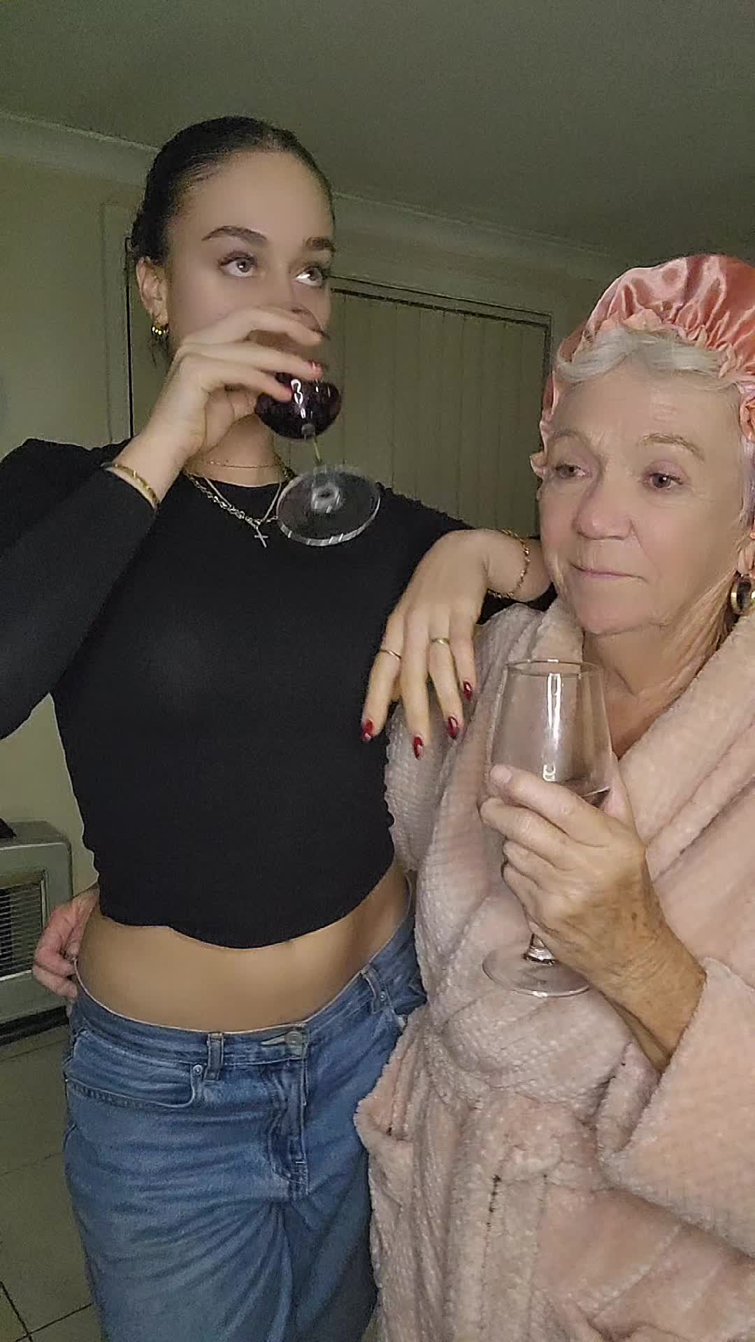 @grooveynannygranny