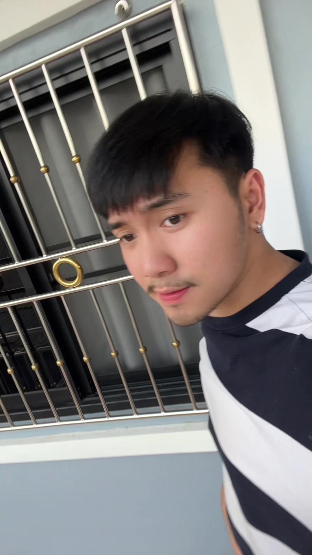 @บัด ดี้.