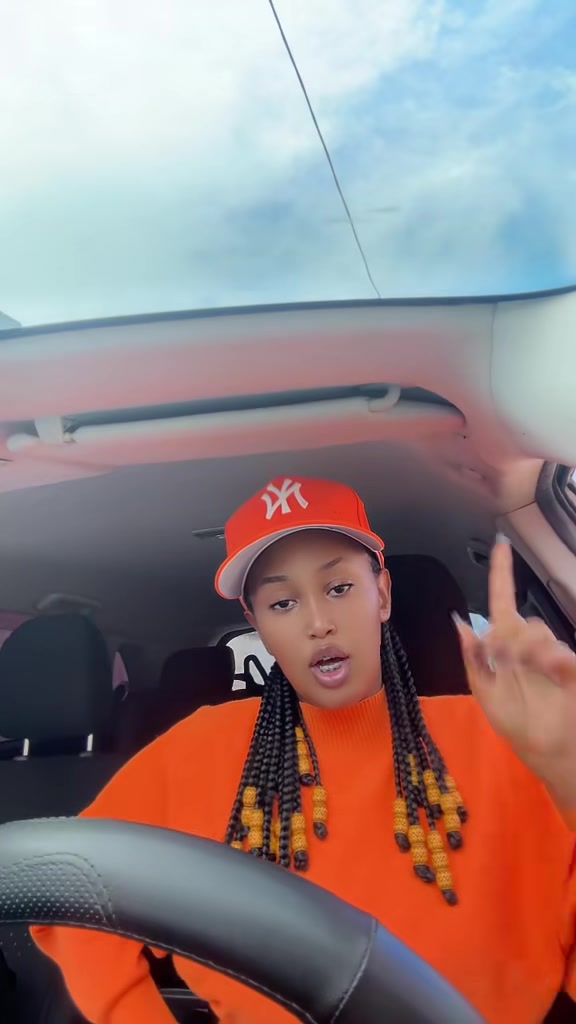 @🇷🇼moniafleur1🇧🇮