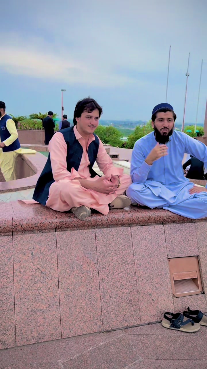 @mohaz_khan12