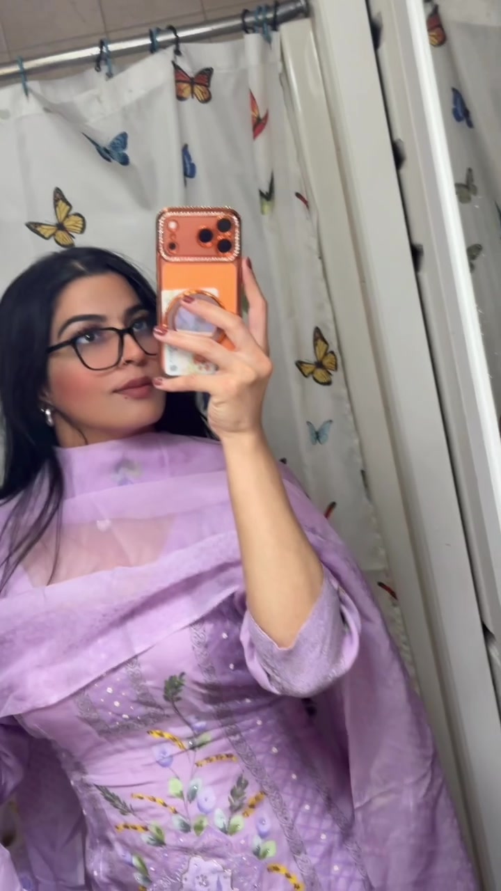 @Soni kaur🇨🇦🦅