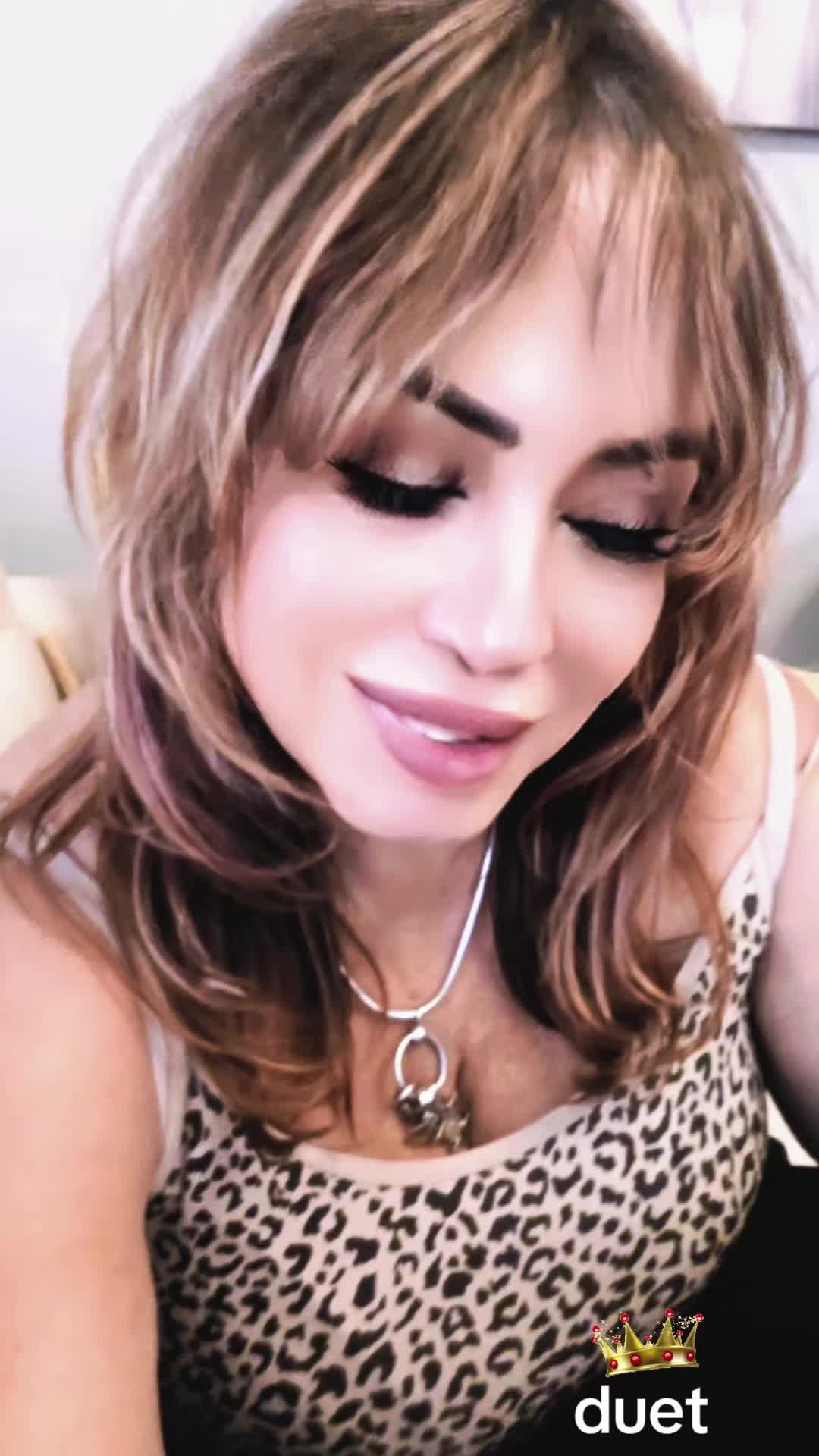 @Queen
