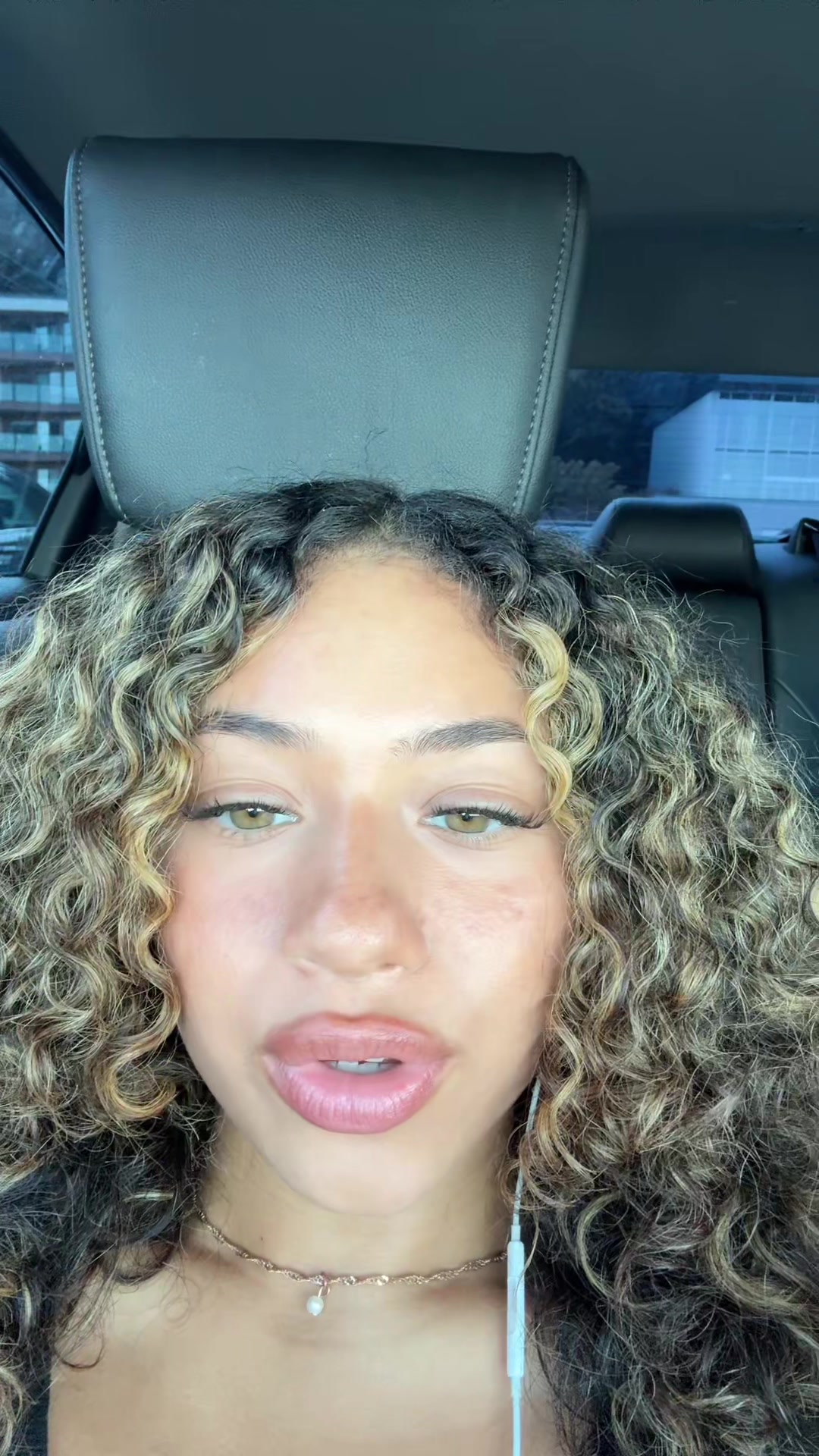 @Tiara