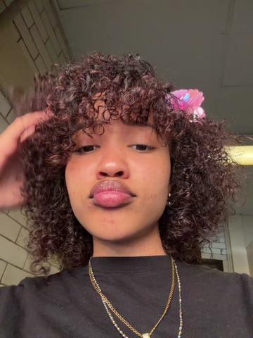 @_𝖈𝖍𝖊𝖈𝖍𝖊 🎀🪐