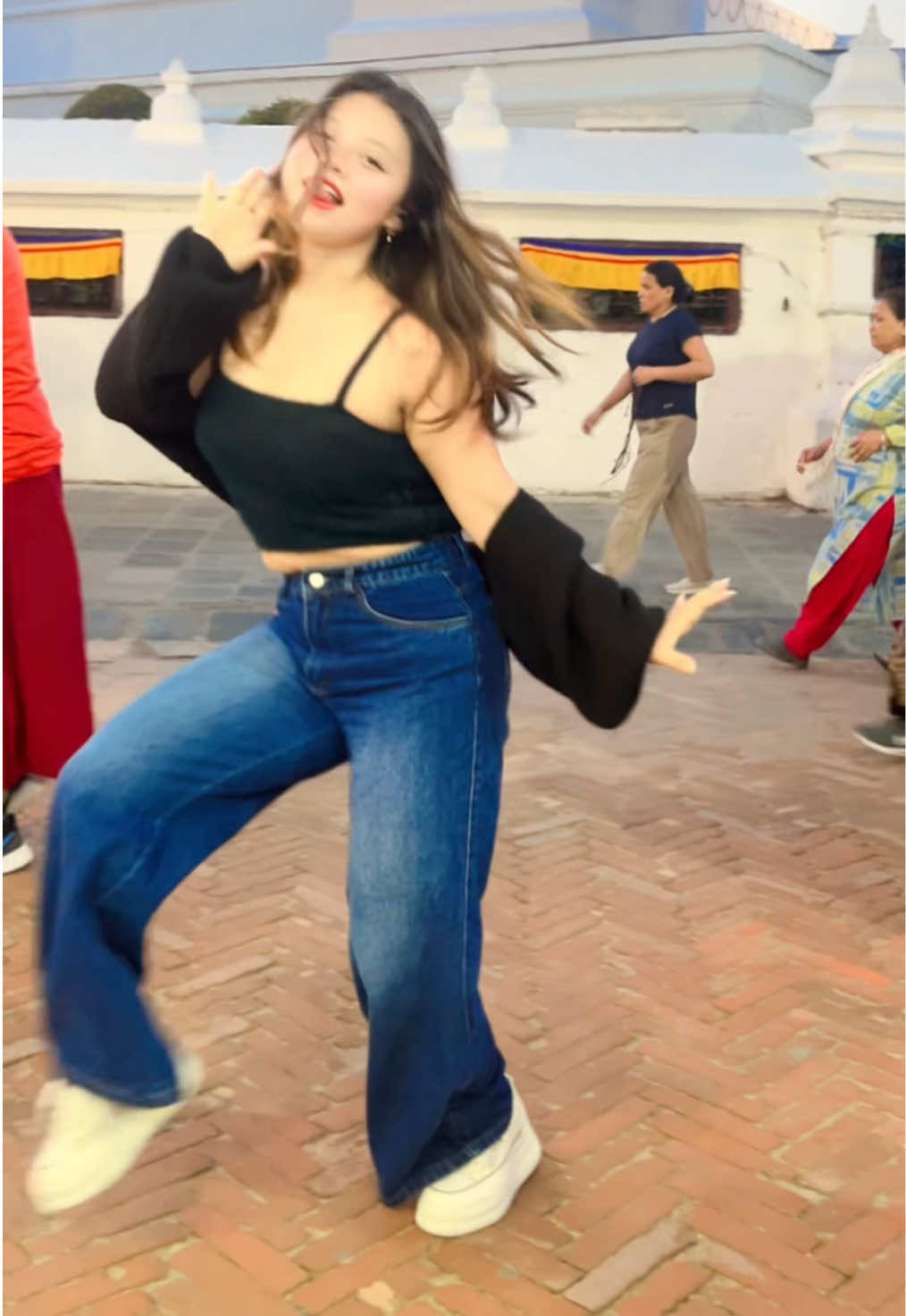 @Dancelikeritu🖤