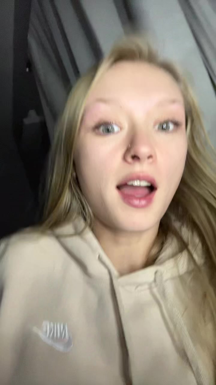 @shainakay🦋