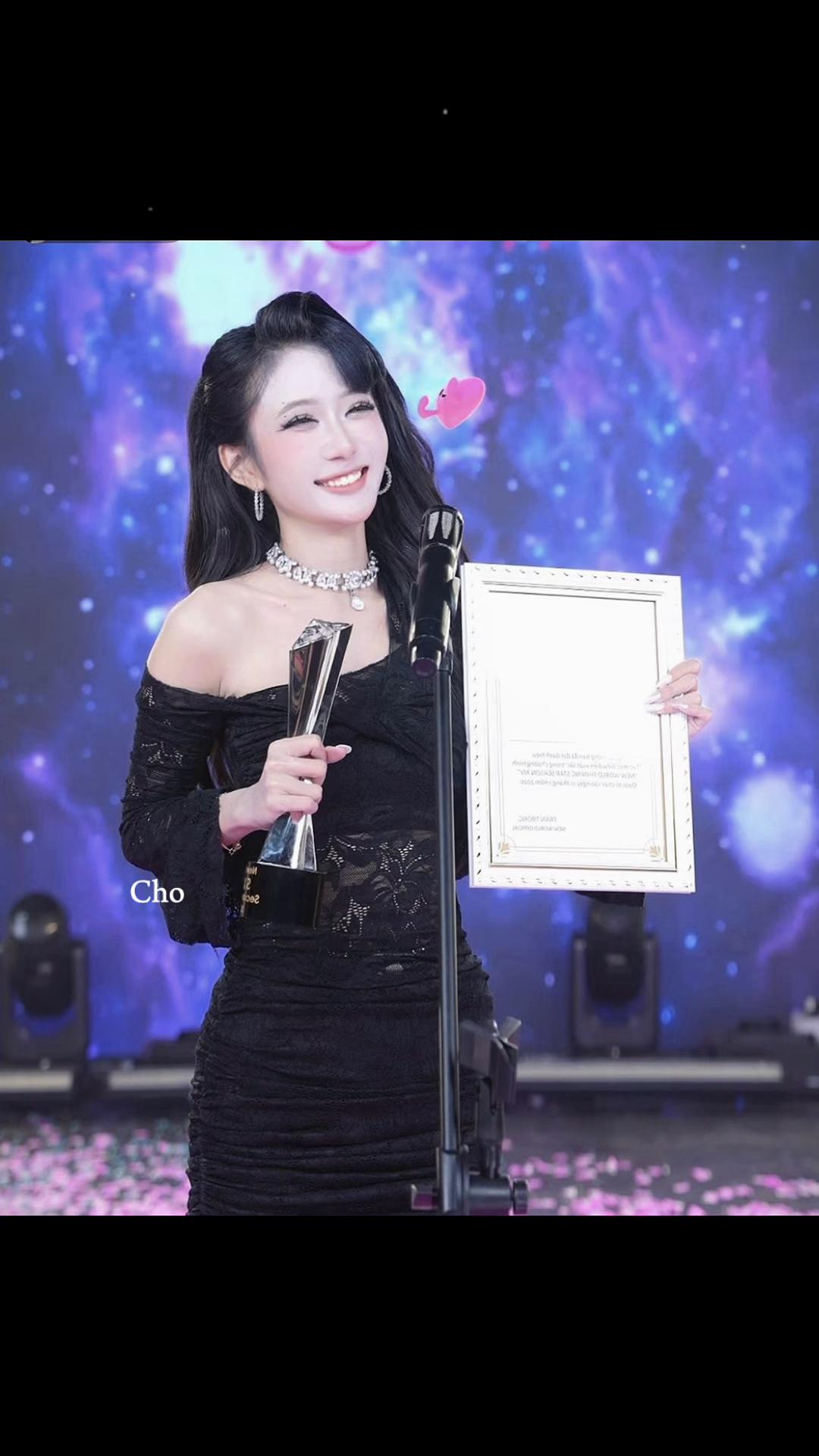 @Tí nị 🐸