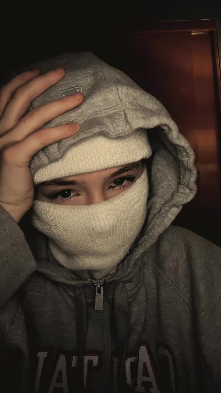 @Maklillian