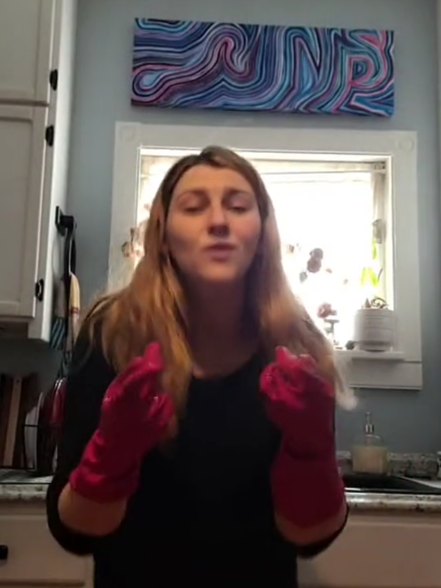 @kelsinabox