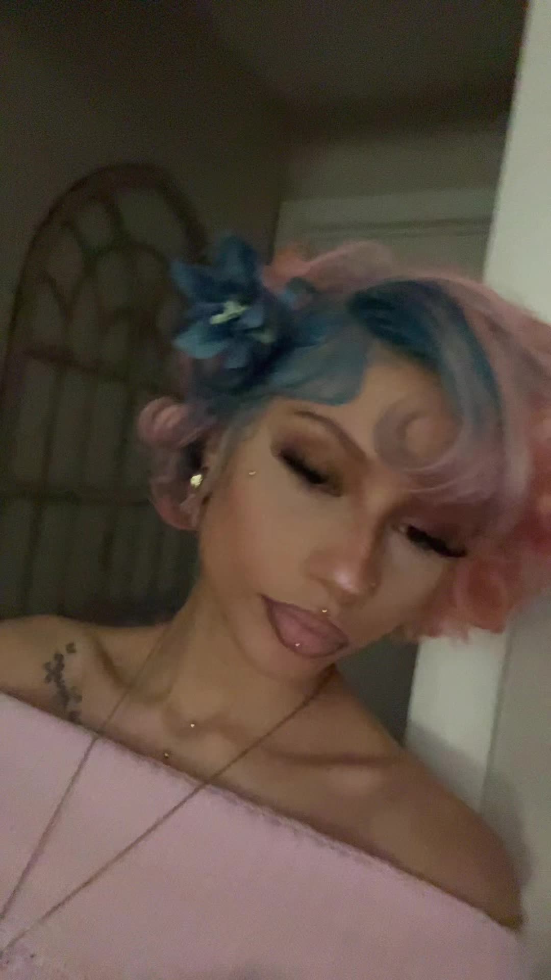 @essenceofsh4n