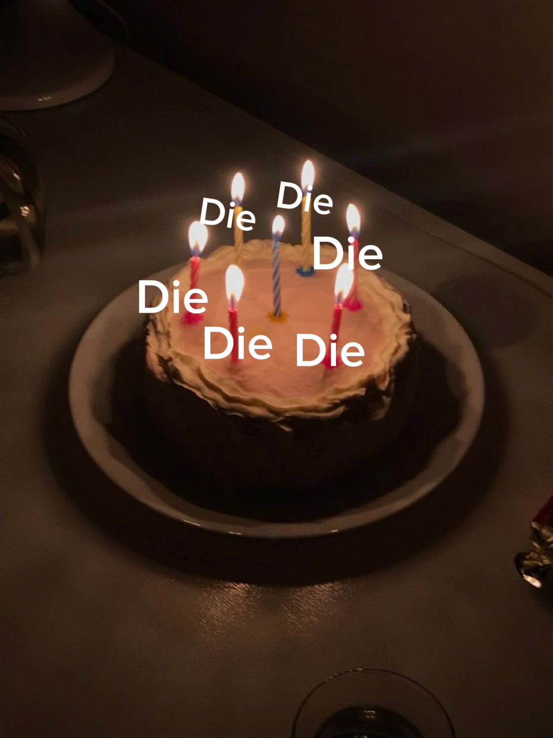 @⋮