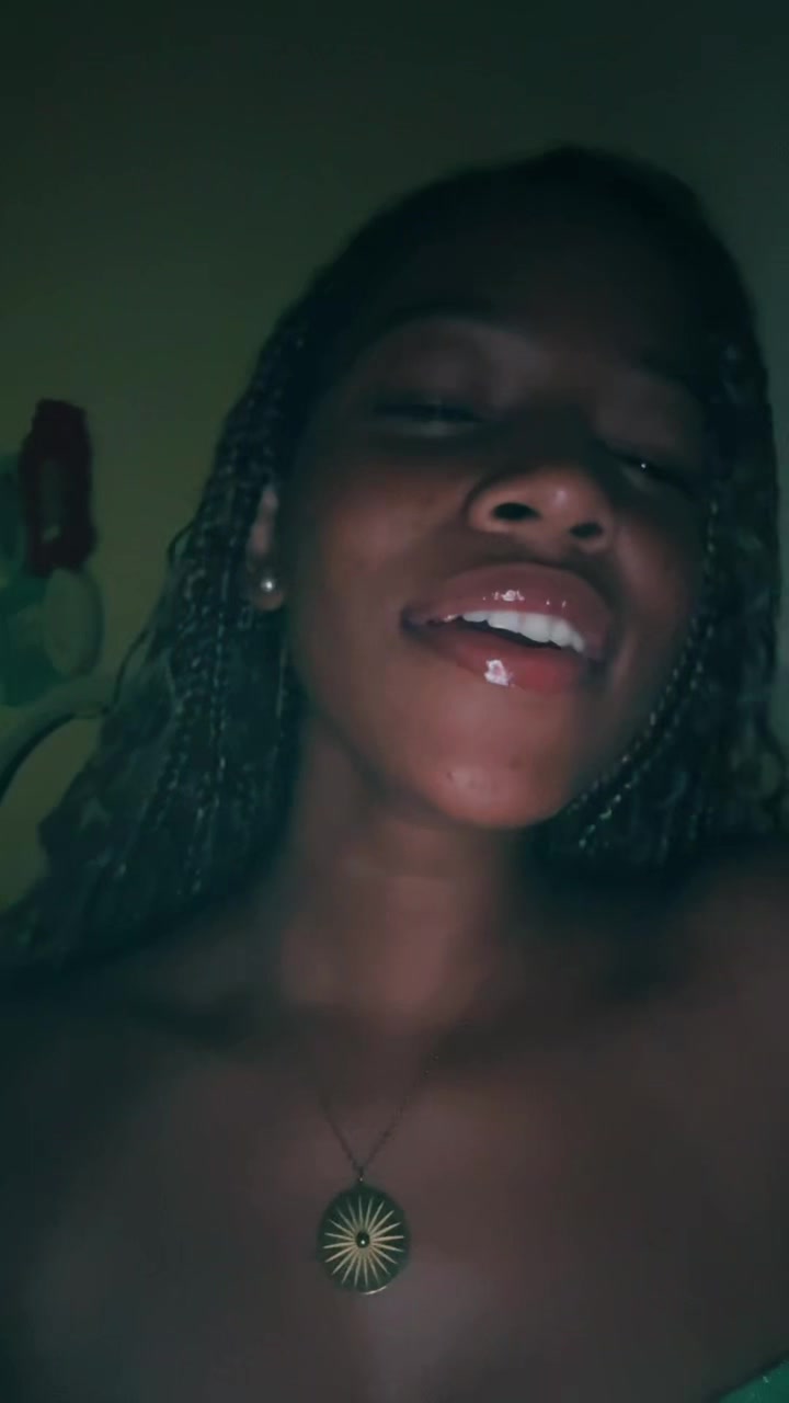 @luena_🤎