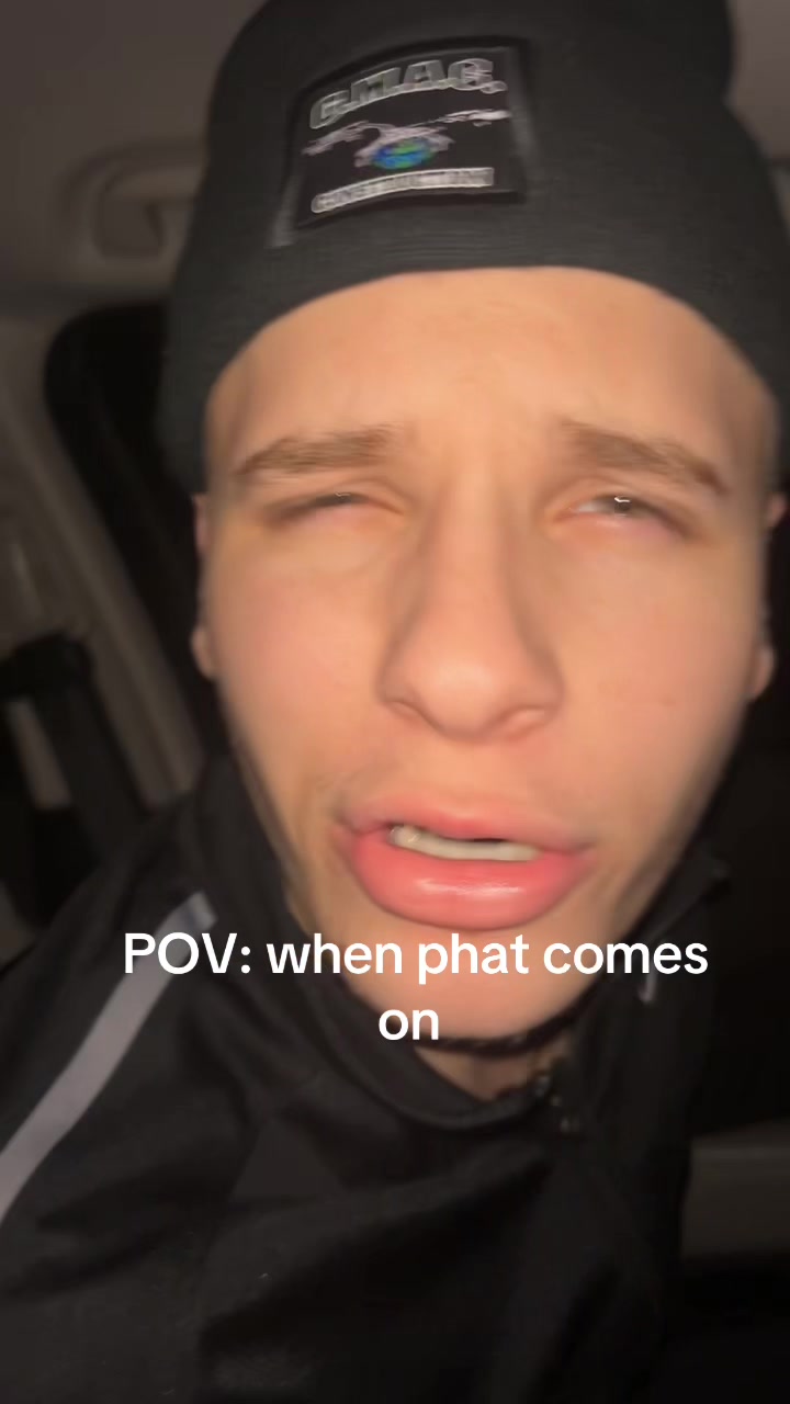 @Julian🦁