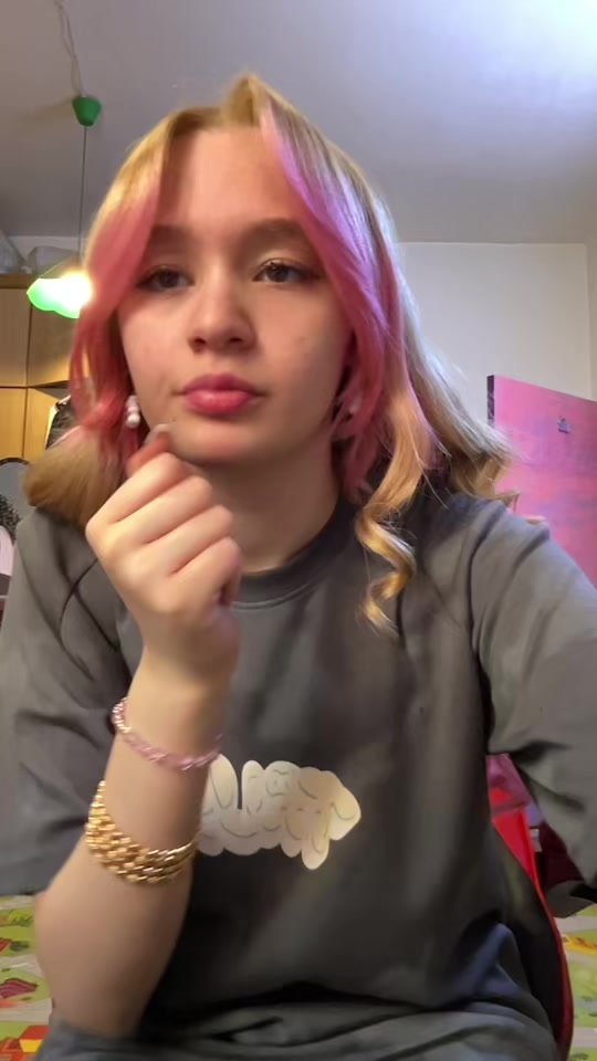 @pinkblondie30