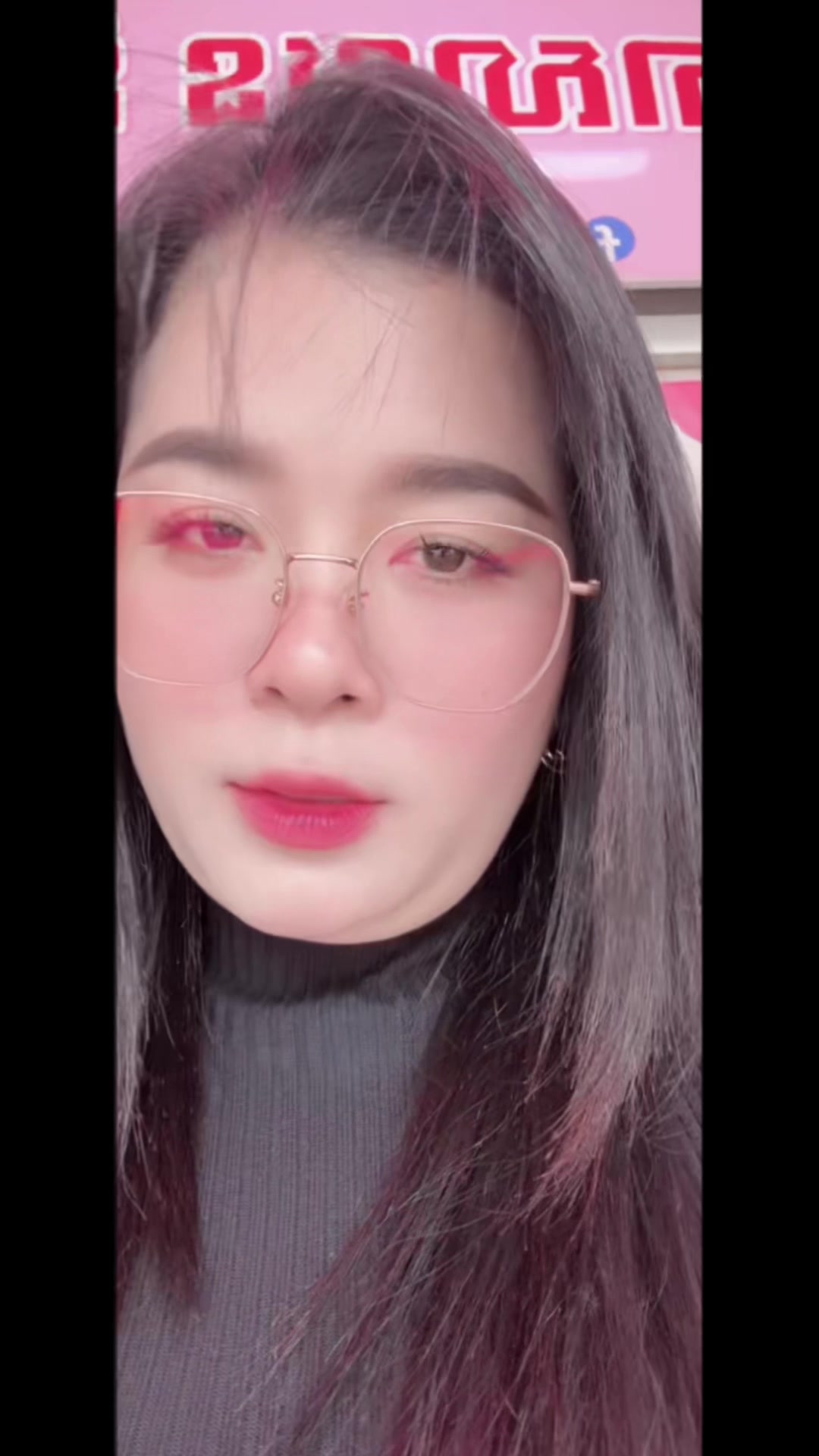 @ម៉ាក់ សាន់មុី❤️😘