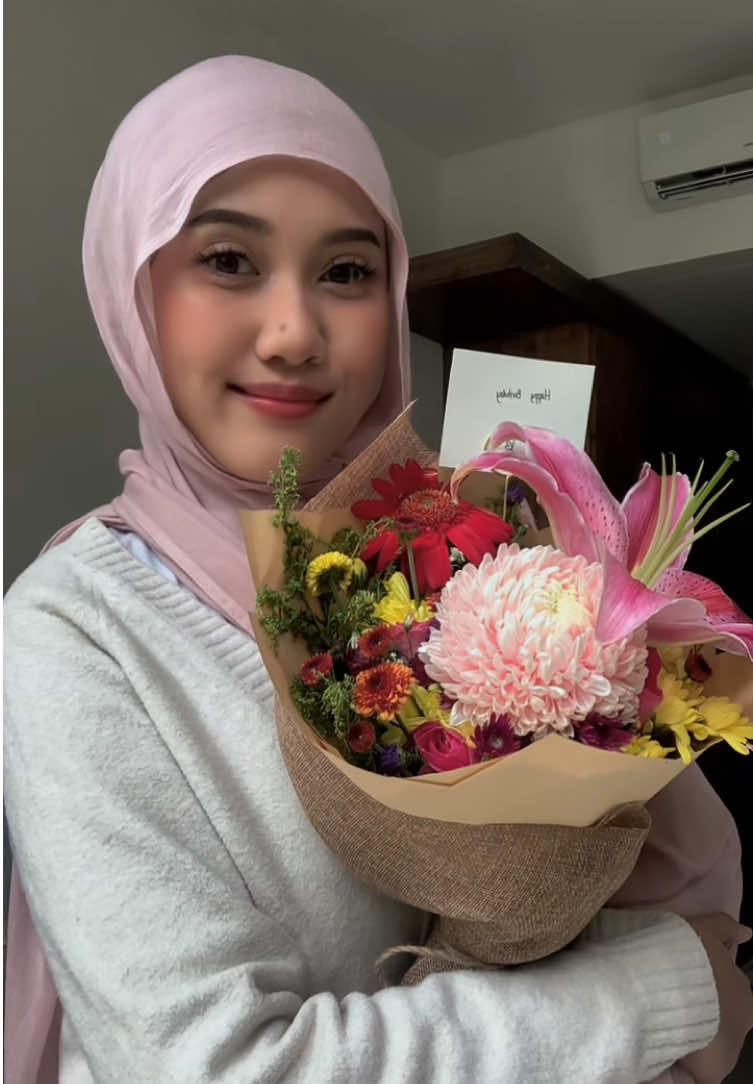 @dinaarna