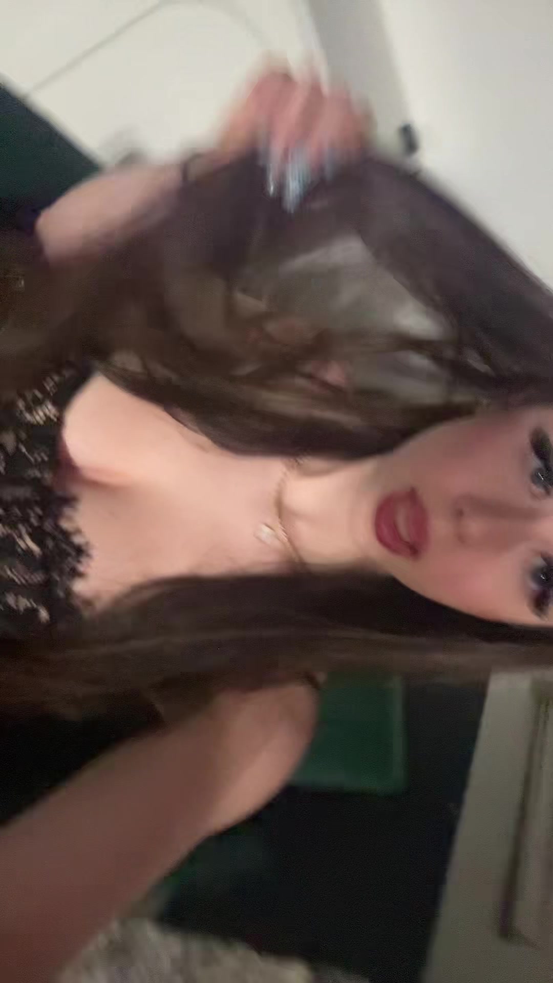 @juliaminaj