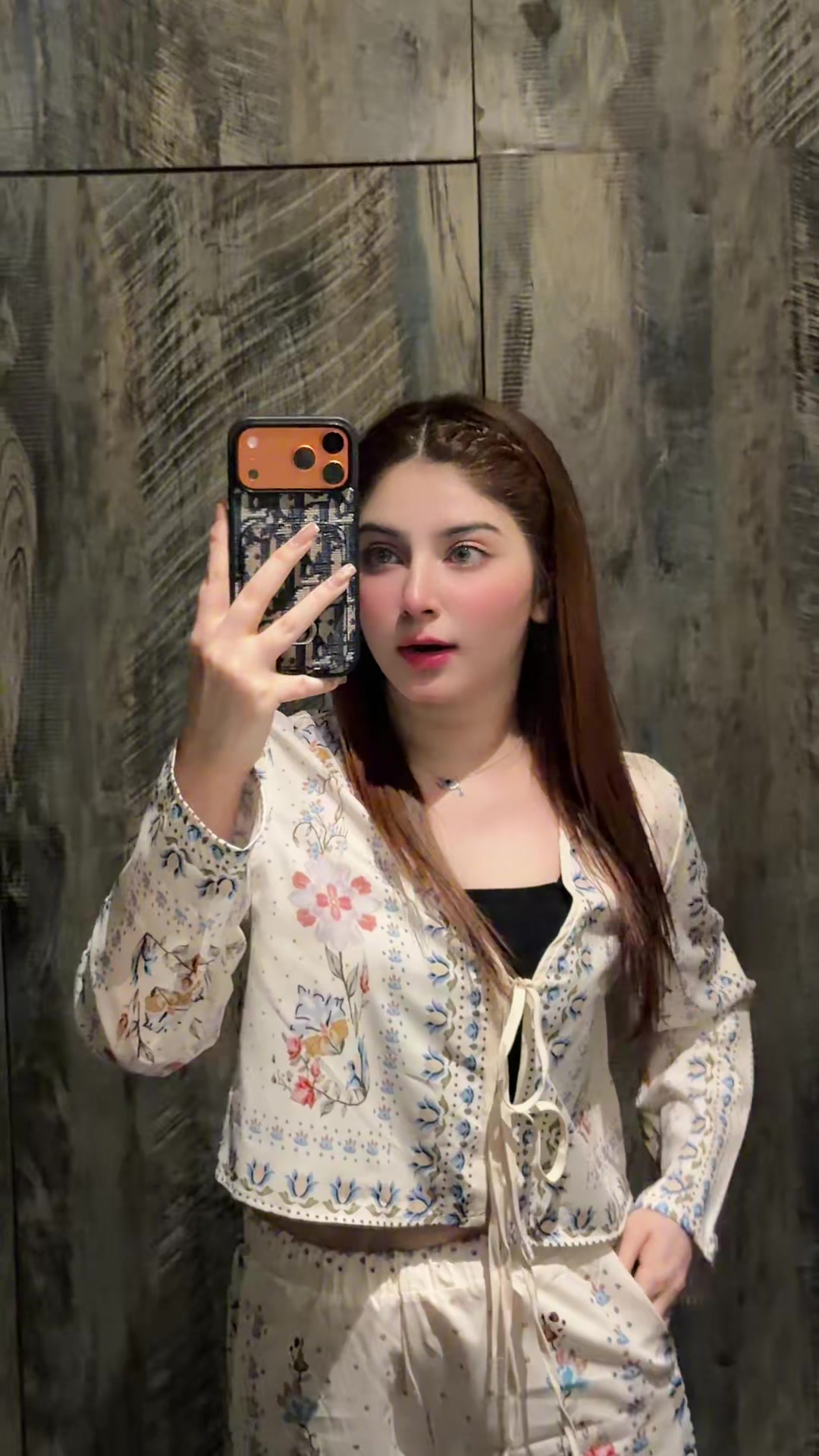 @Zahra🤍