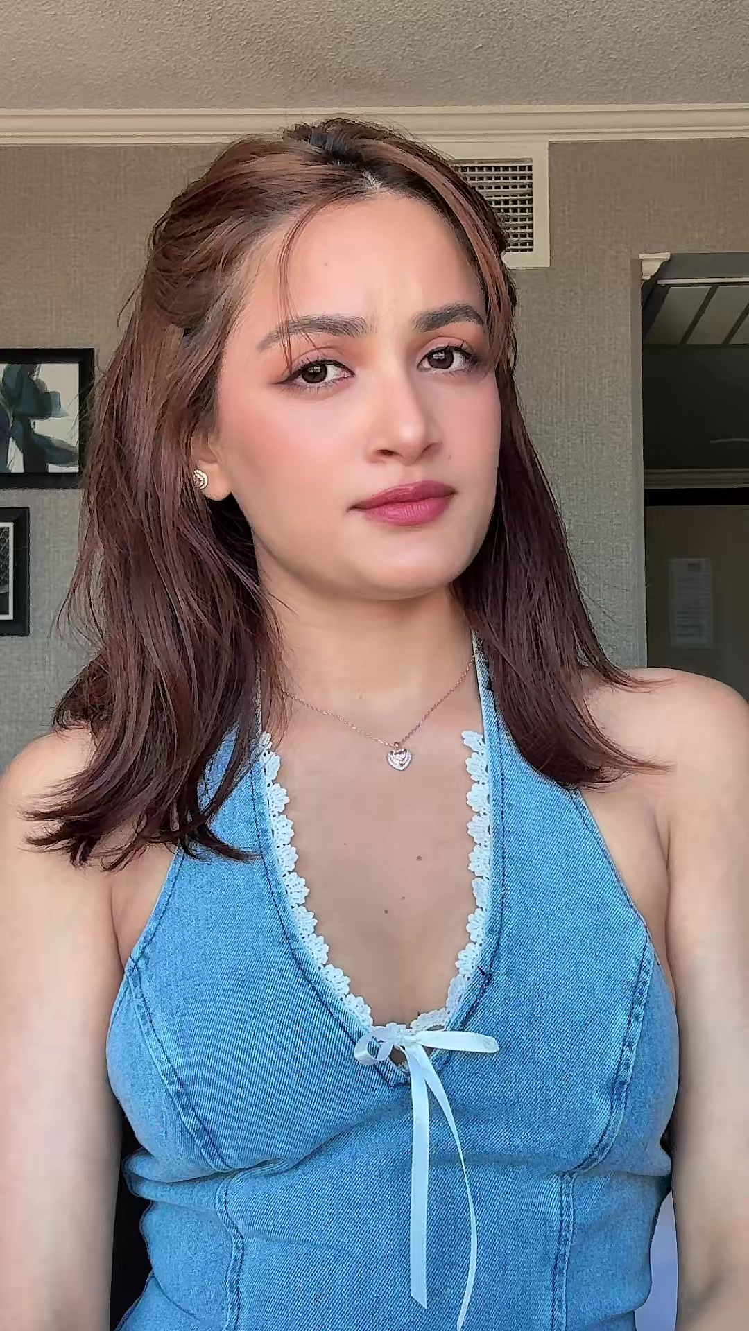 @🐰