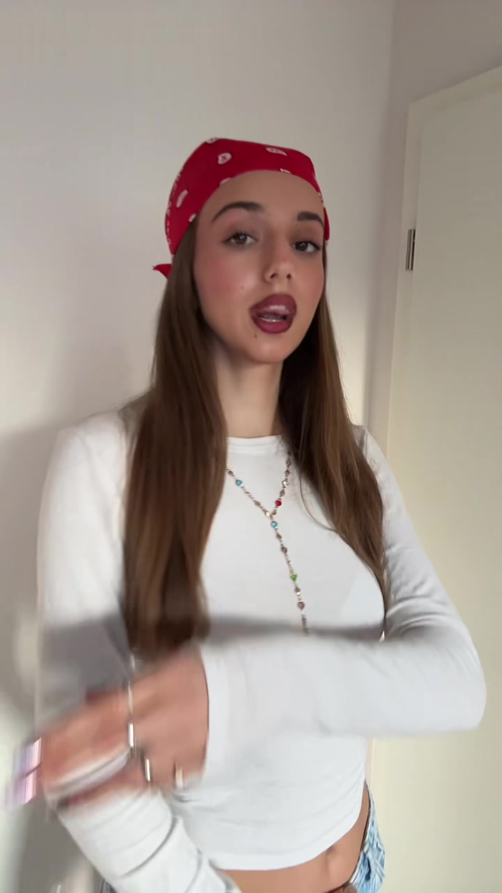 @vjola
