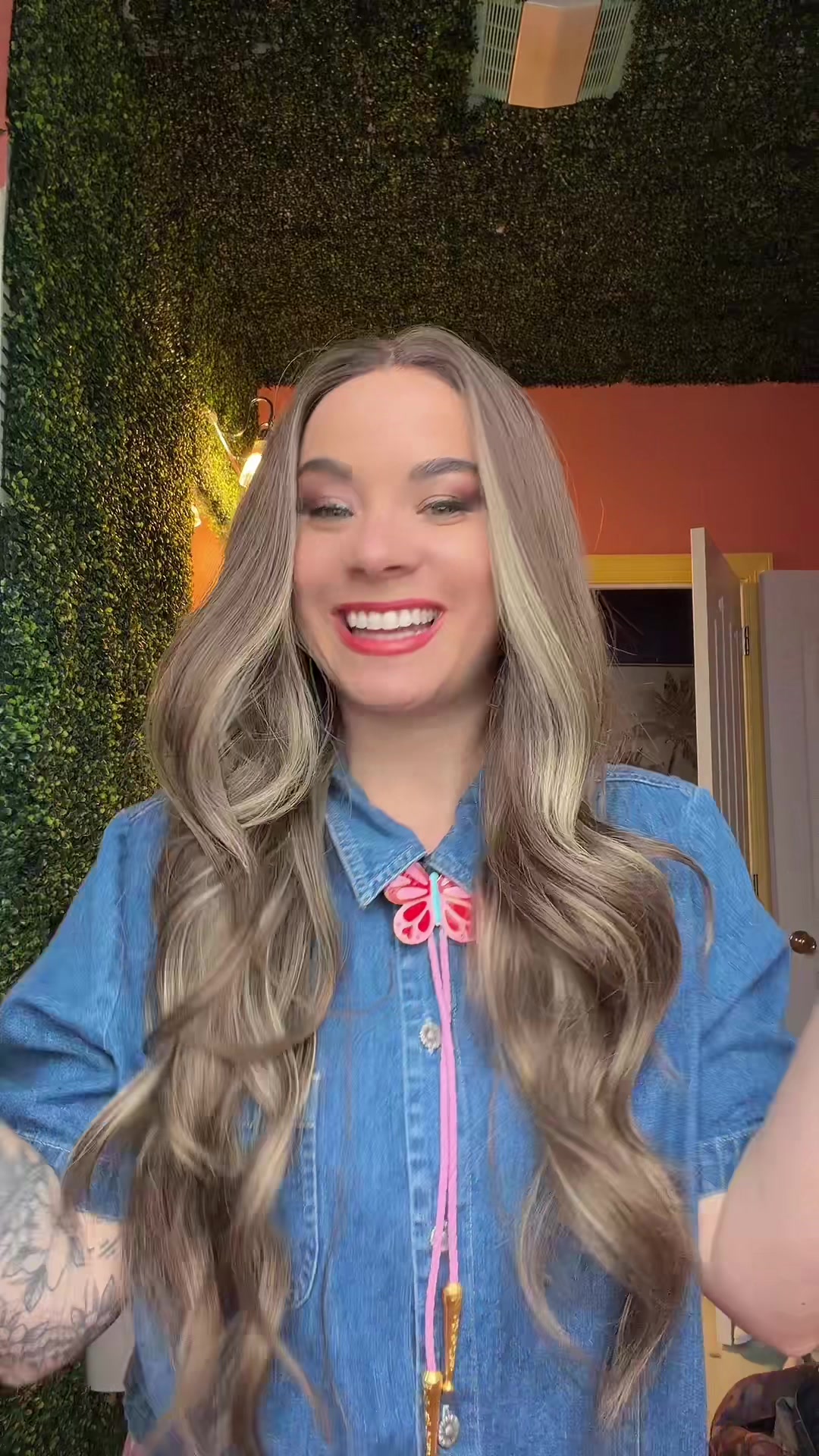 @Elizabeth Wears Wigs 🏳️🌈