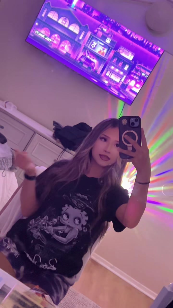 @𝓛𝓪𝔂𝓵𝓲𝓮𝓷💲