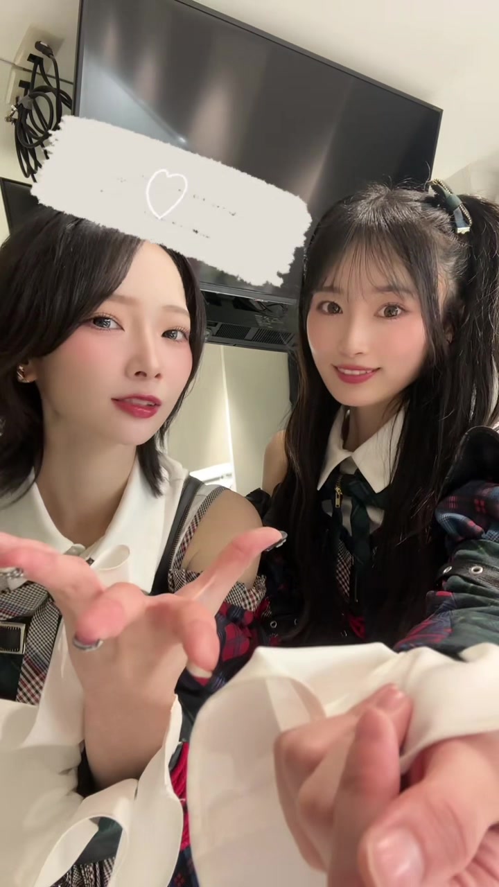 @こひな。