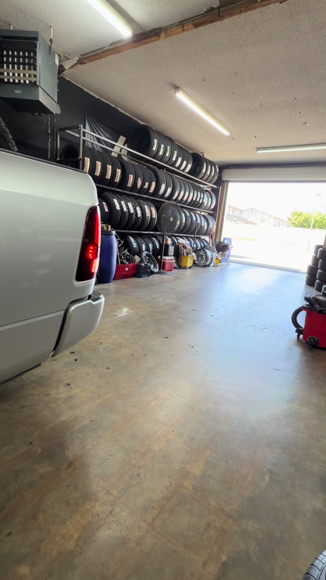 @ARANDAS TIRES MONTCLAIR