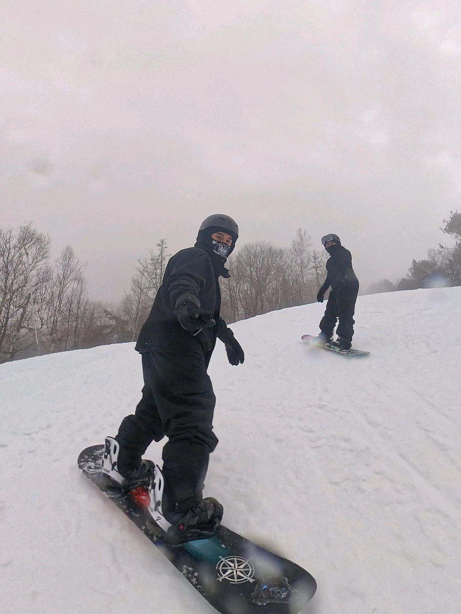 @El Shino (Snowboarder)