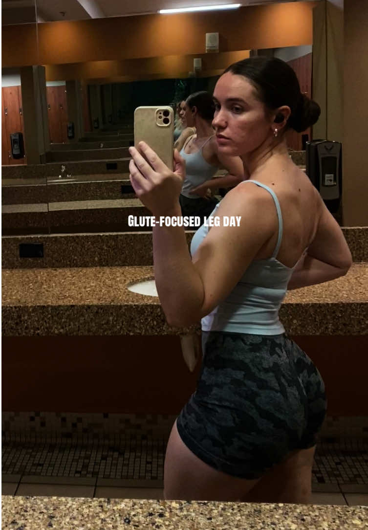 @laurenbeth 🤱🏻🏋🏻♀️📚