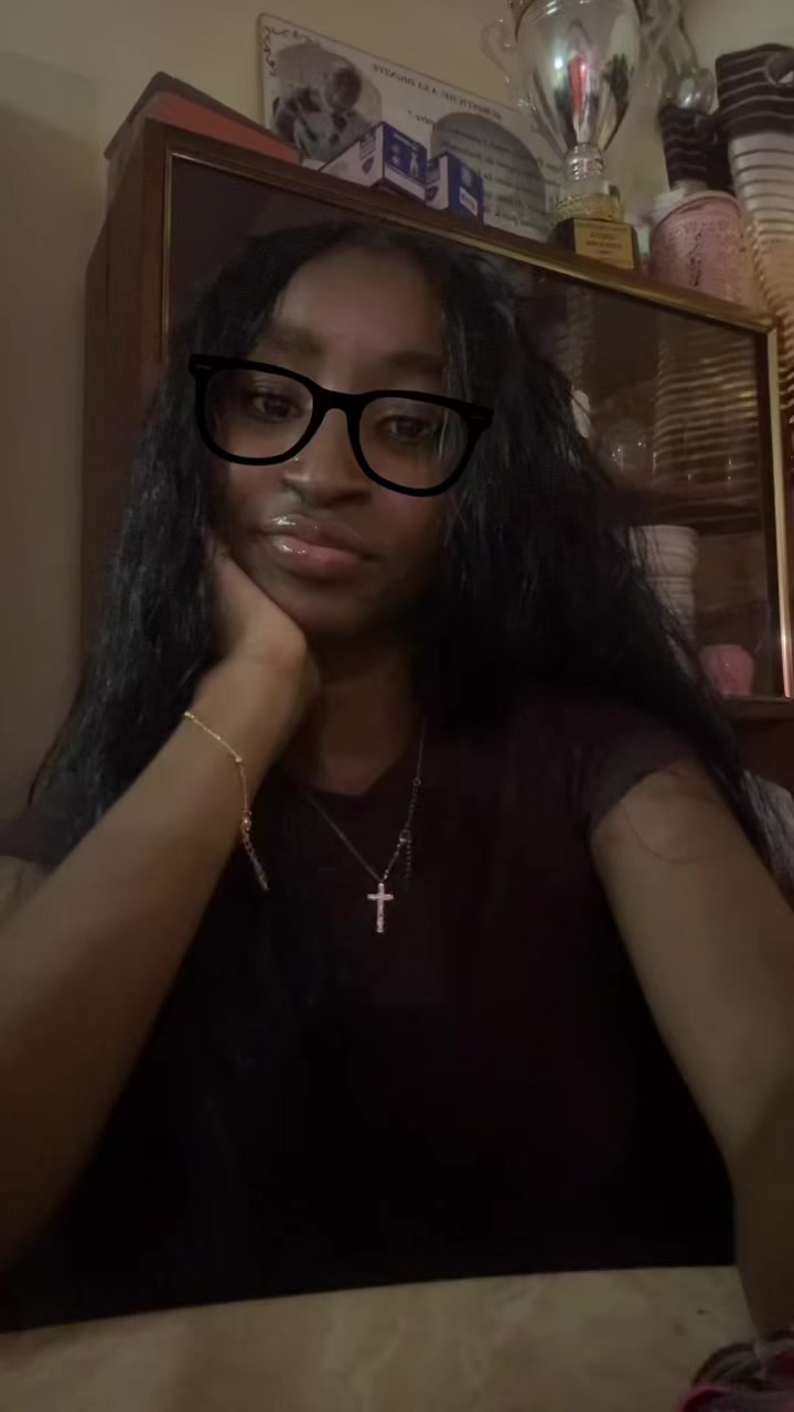 @Alyah✨