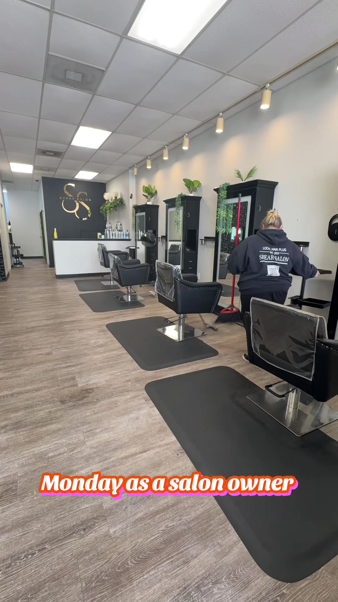 @Kiersten | MD Salon Owner ๐