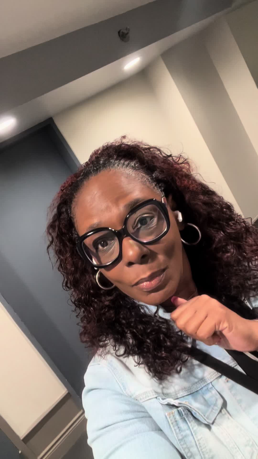 @Dr.Ren&eacute;eIsIn