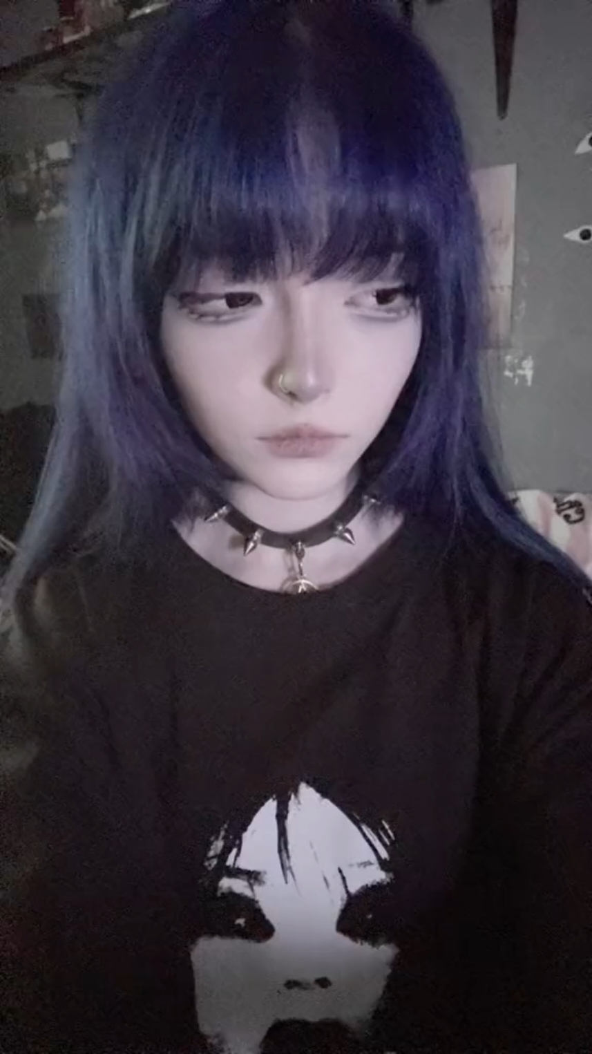 @неко𖤐