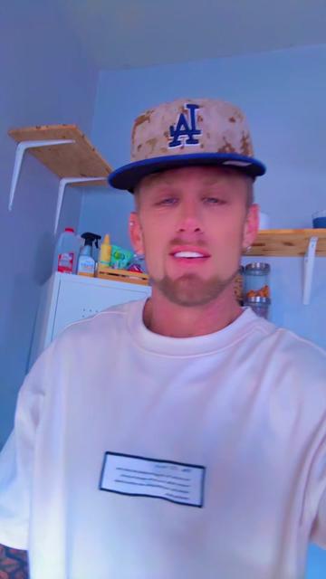 @Tattedprettyboy