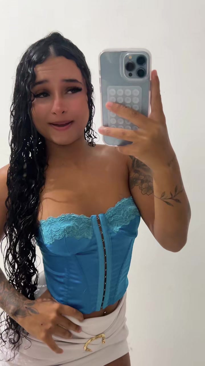 @00_laylinhaa
