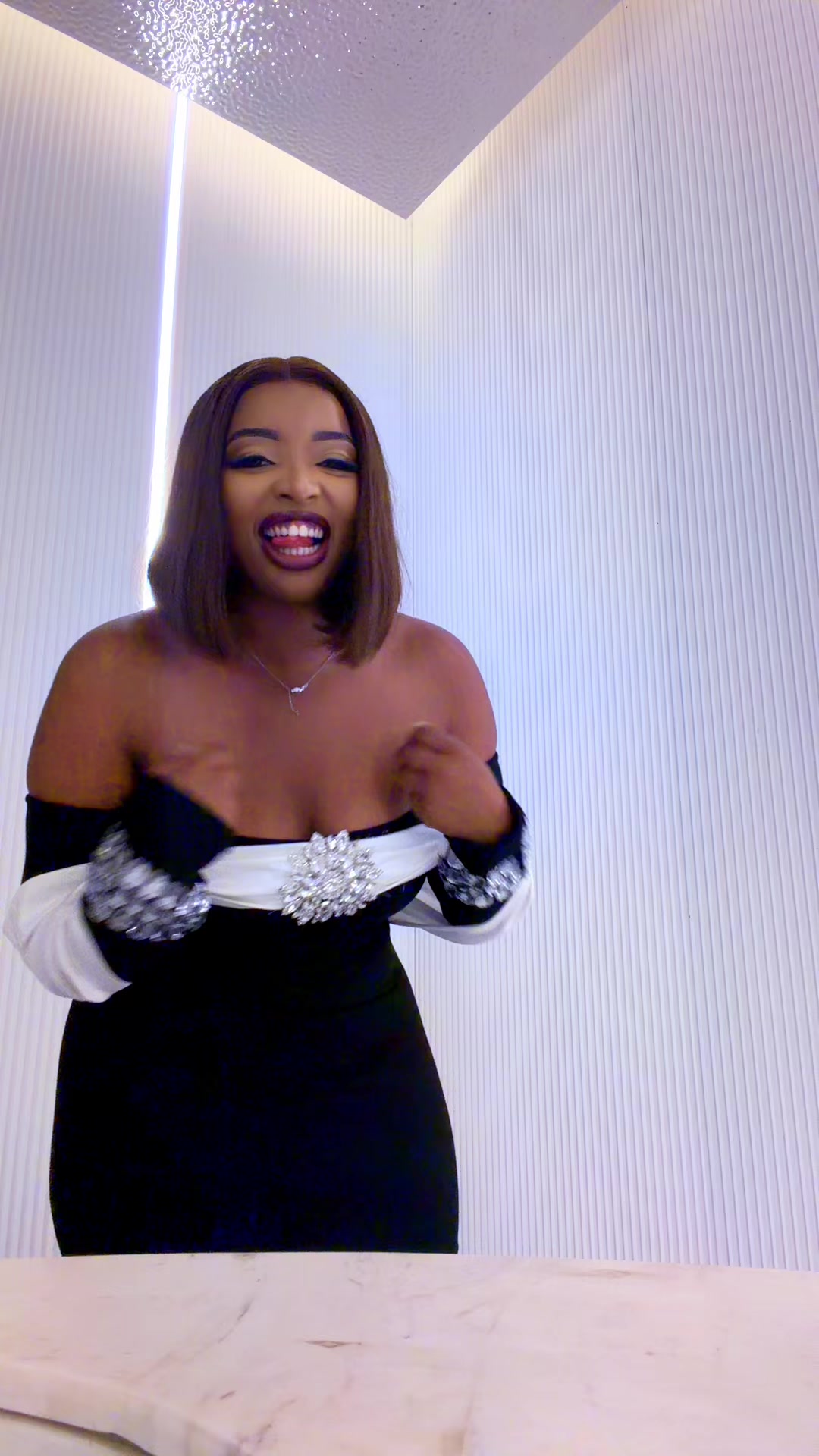 @naomikuria