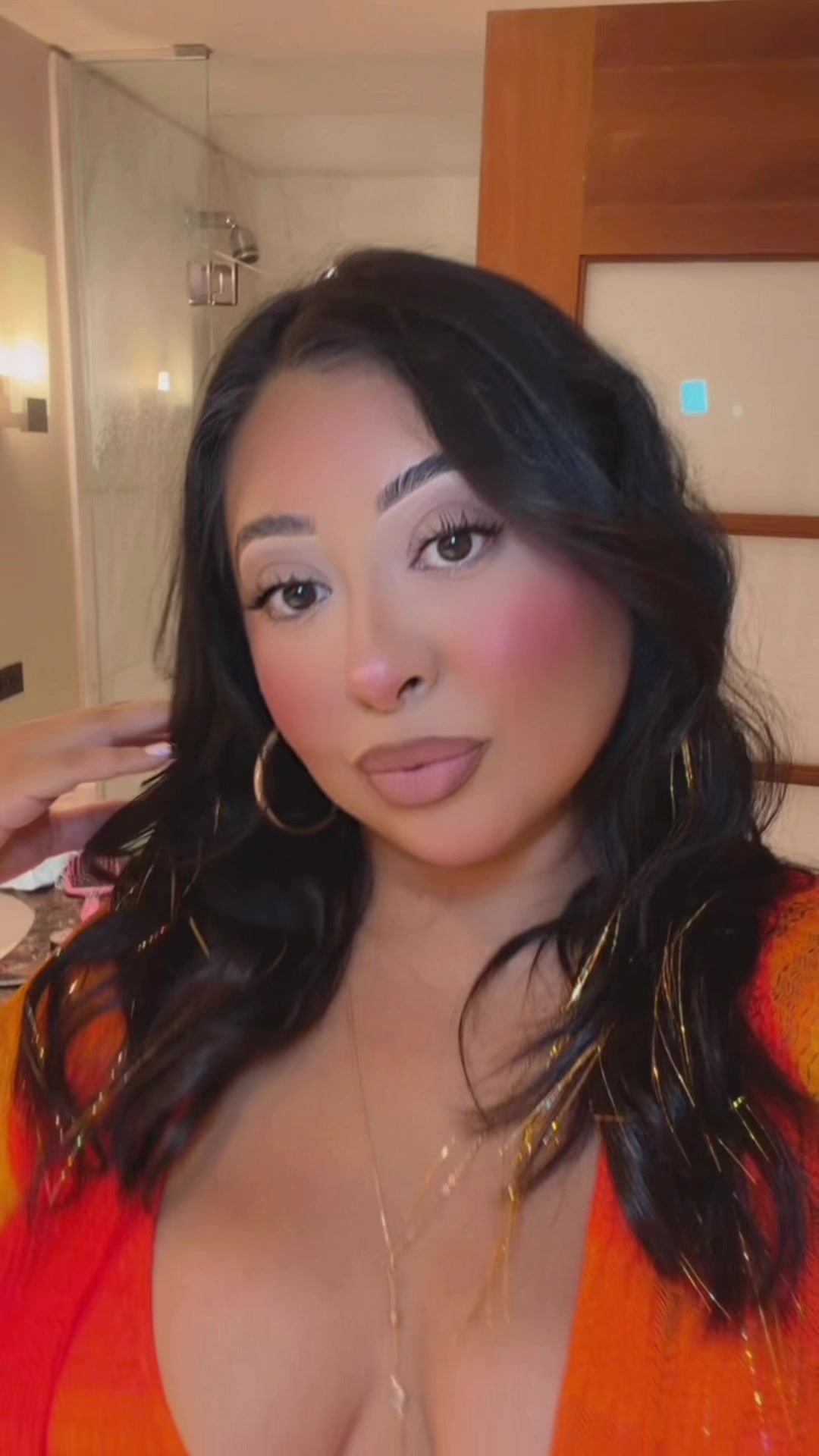 @Y.