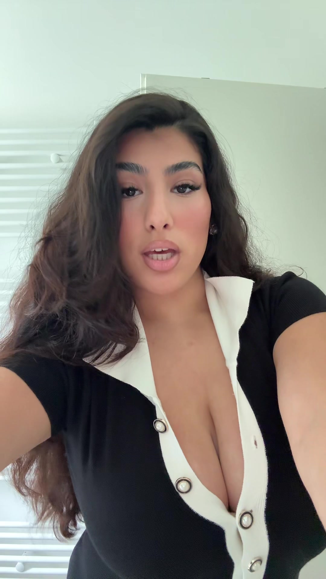 @axinhayat