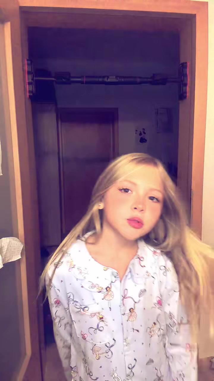 @Аріна 🐶🐭🐹🐱