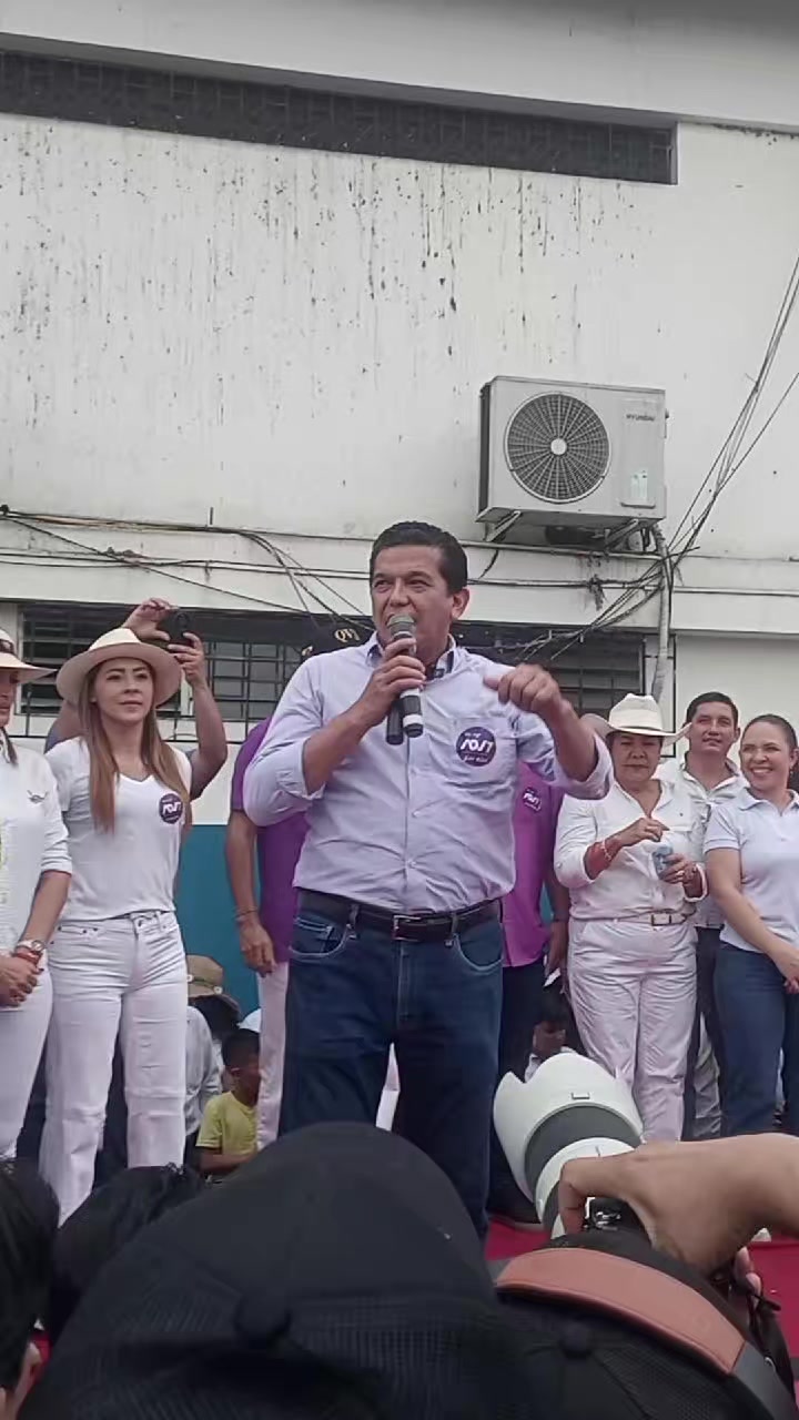 @Troy Hamilton Yepez Coronel
