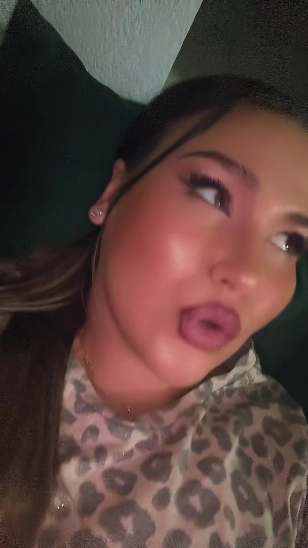 @𝓗𝓪𝓵𝓲𝓵𝓸𝓿𝓲𝓬