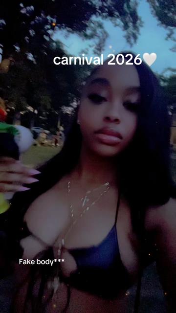 @therealariaj