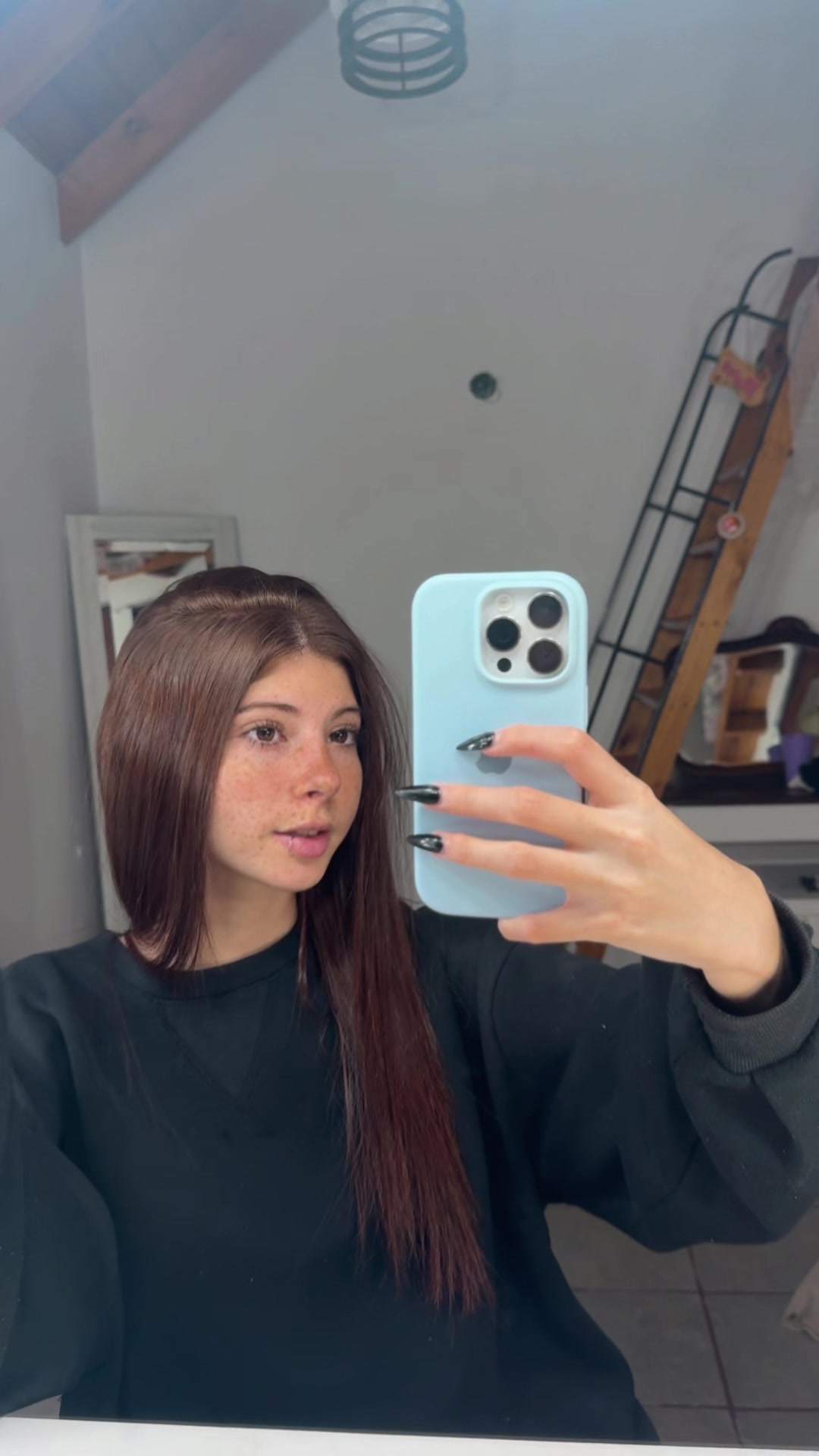 @indiaairigoyen