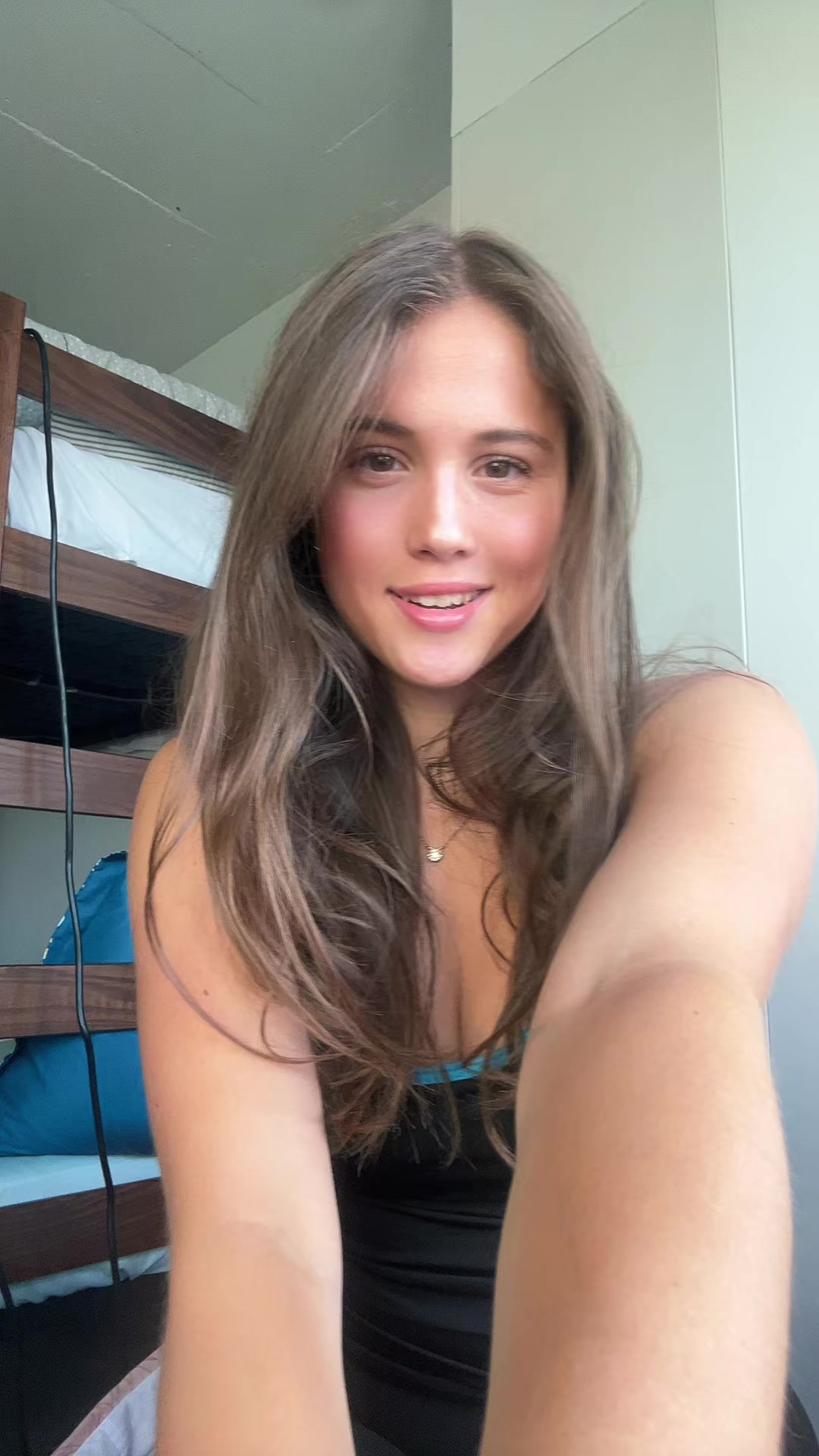 @olivia hayes ☀️