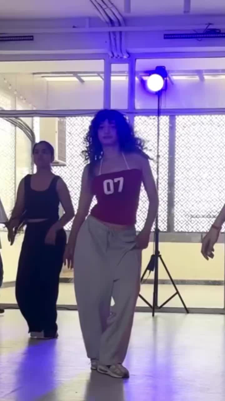 @CRAZY DANCING FACTORY💃🏿🕺