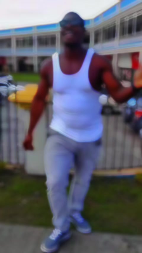 @876_tyrone