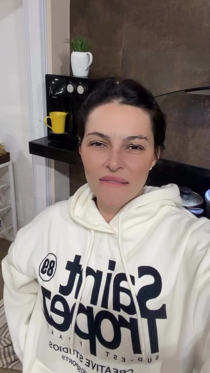 @Camila Silvério