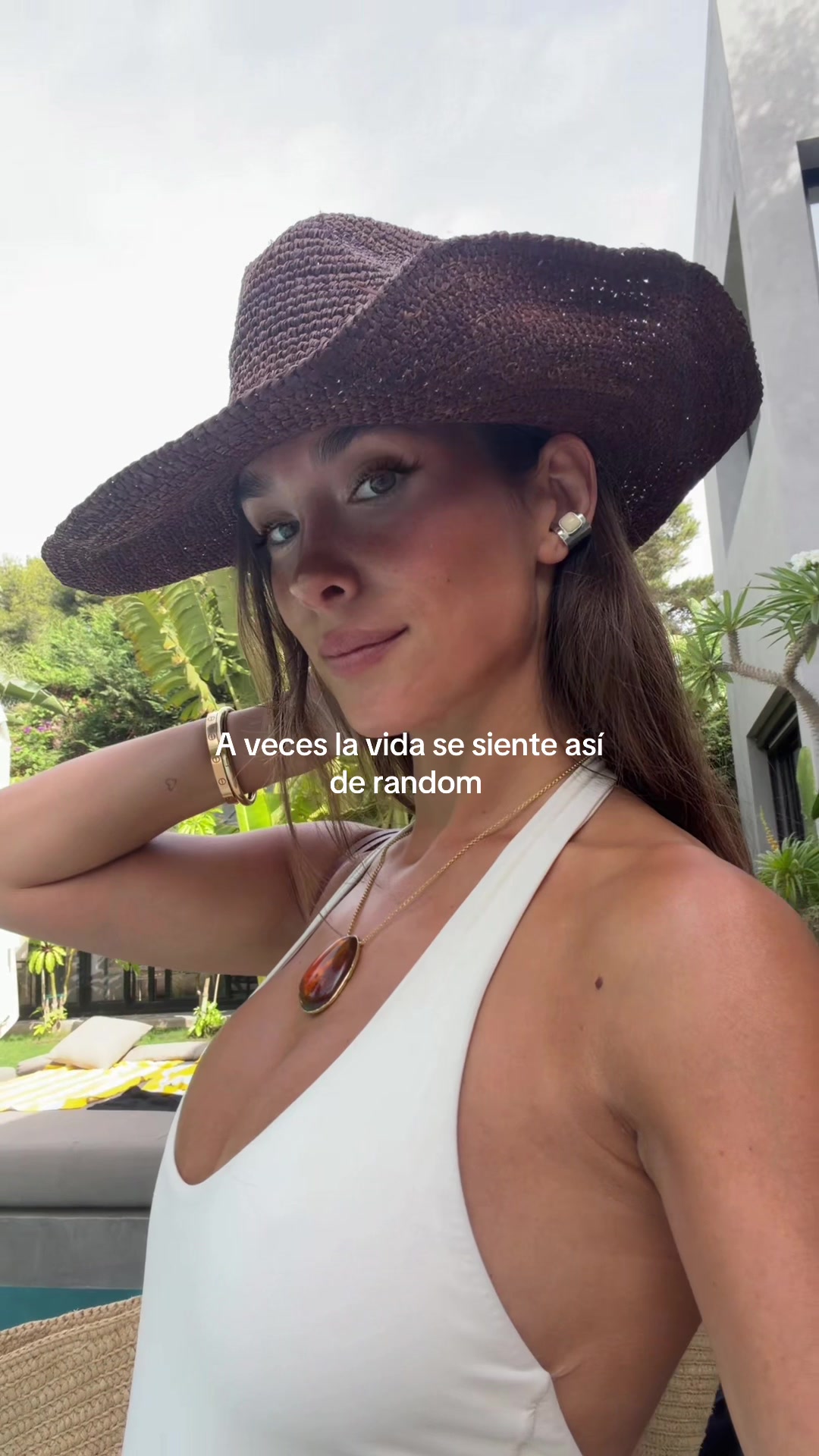 @Maria Pombo
