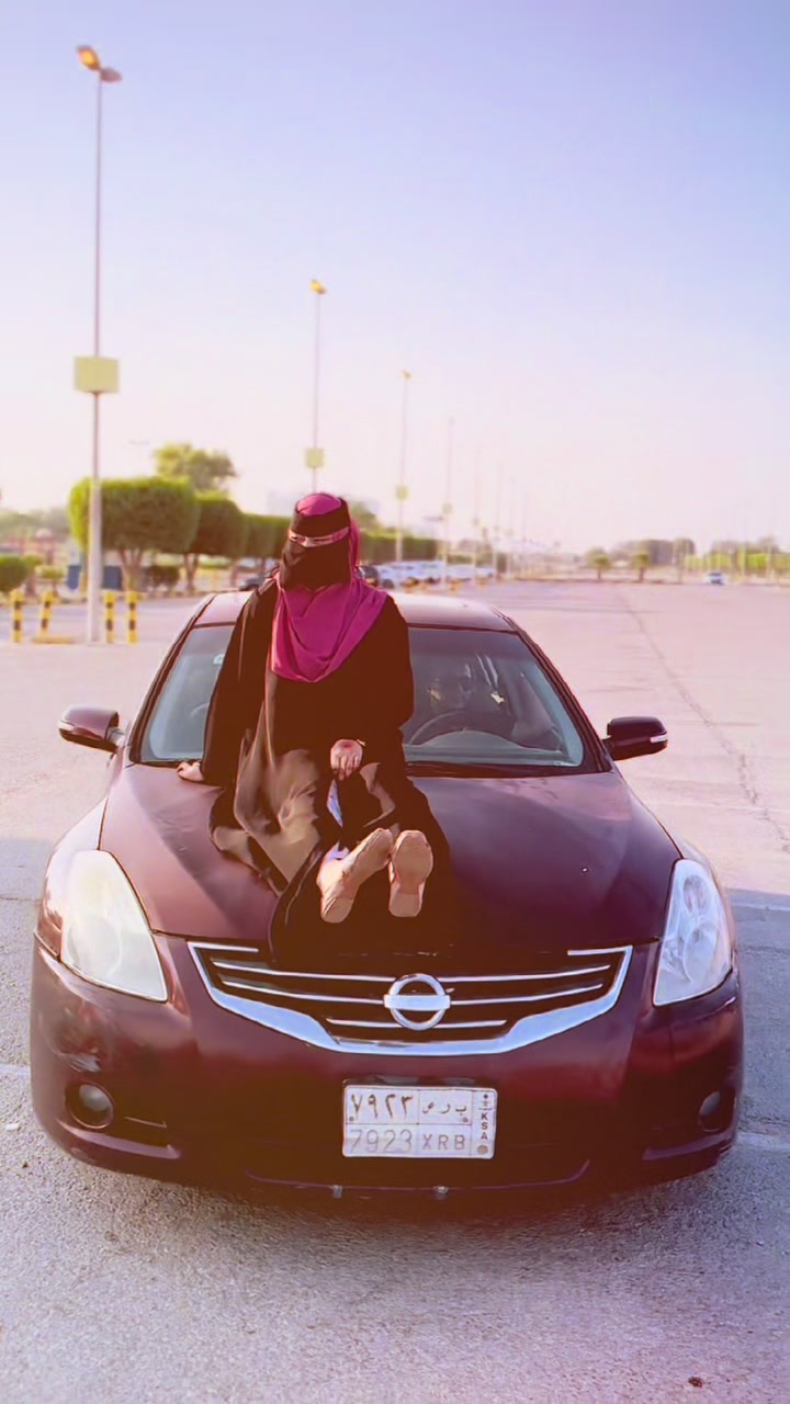 @Megha🇸🇦